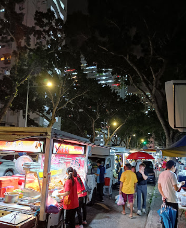 槟城夜市大揭秘：超夸张的人气与美味，灯火辉煌的夜晚等你加入狂欢！